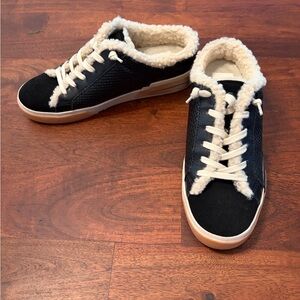 Dolce Vita Zantel Black and Cream Fleece-Lined Sneakers